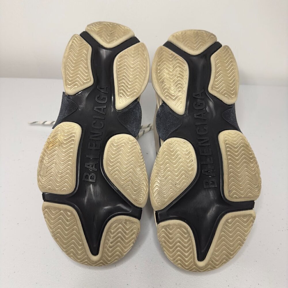 Balenciaga Beige Triple S Sneaker - Picture 8 of 16